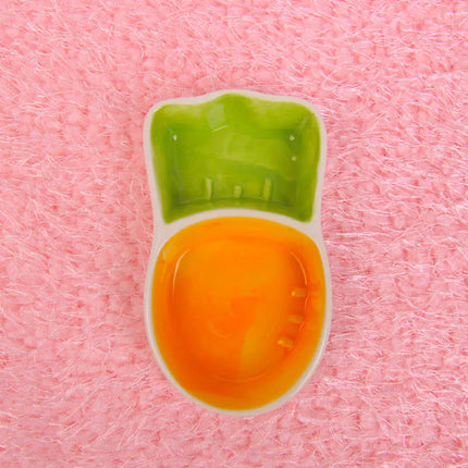 Ceramic Pet Bowl for Rabbit and Cat with Carrot Design